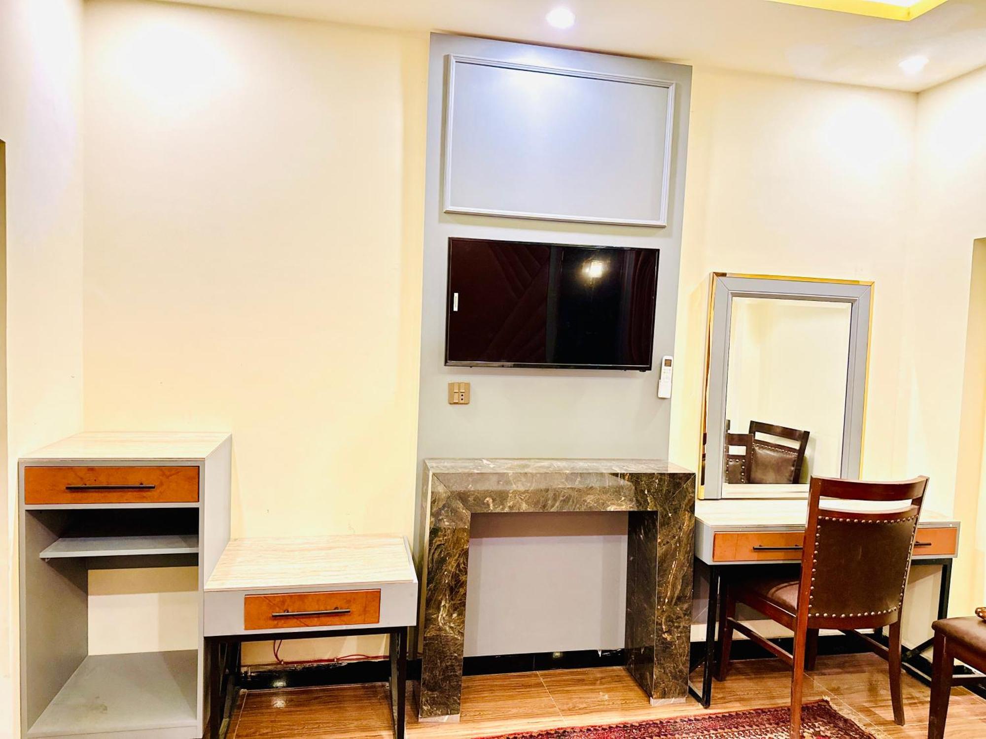 Hotel Blue Moon Continental Islamabad Zewnętrze zdjęcie