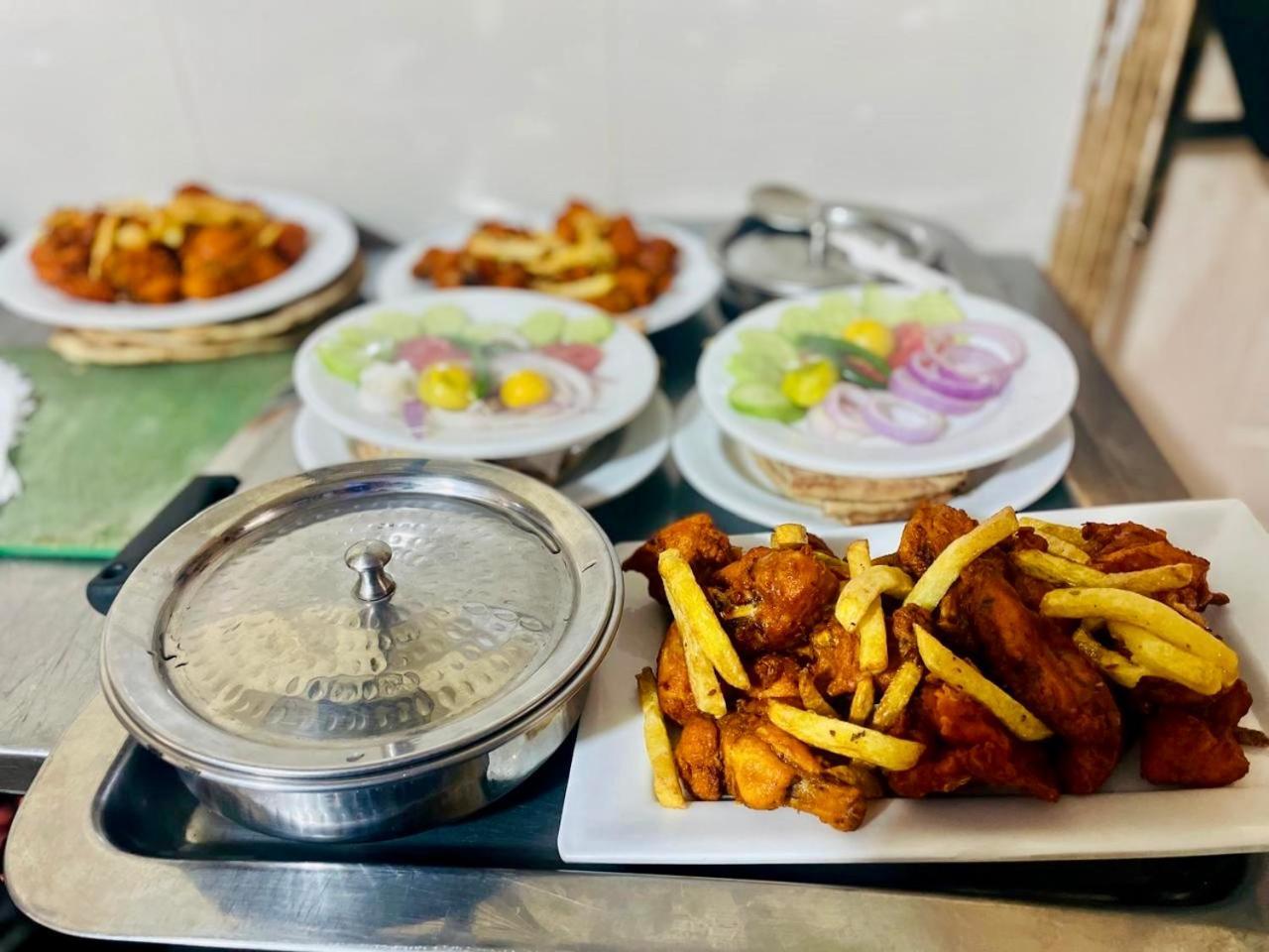 Hotel Blue Moon Continental Islamabad Zewnętrze zdjęcie
