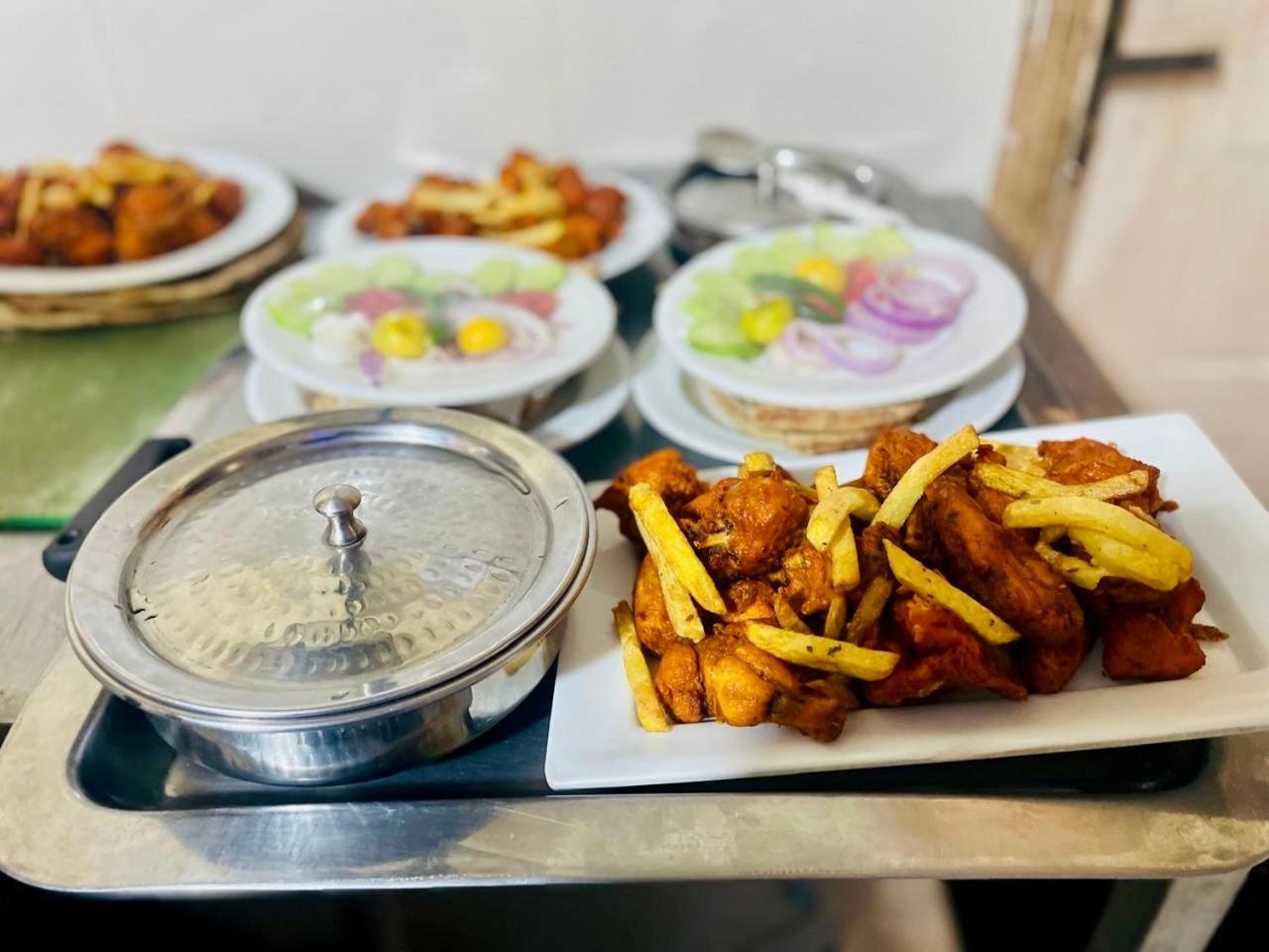Hotel Blue Moon Continental Islamabad Zewnętrze zdjęcie