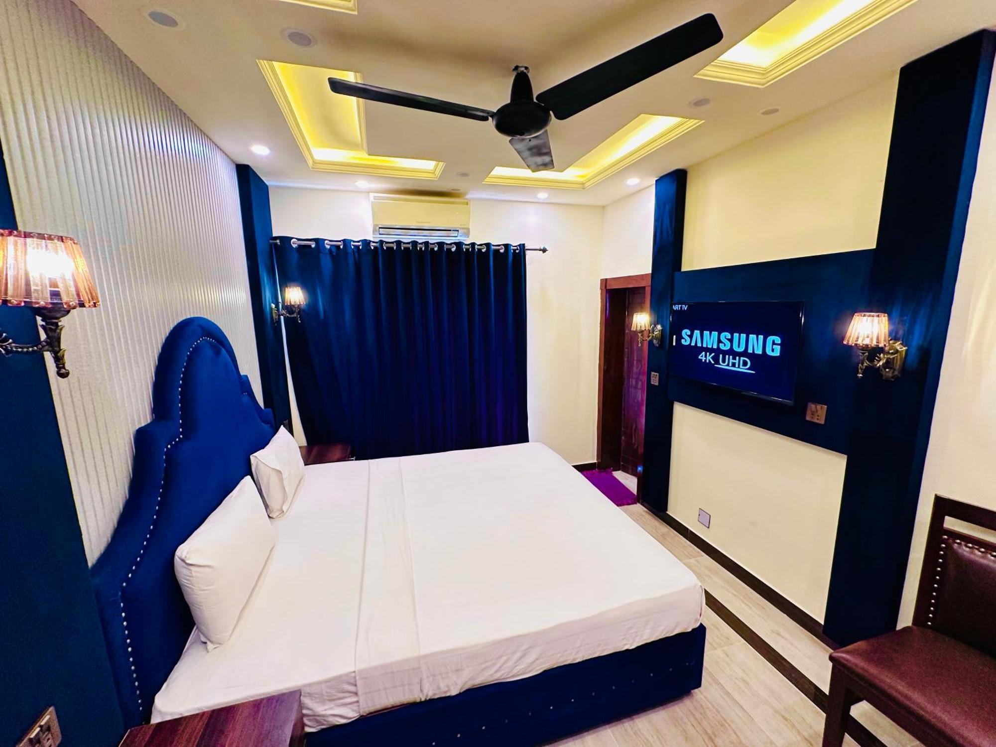 Hotel Blue Moon Continental Islamabad Zewnętrze zdjęcie